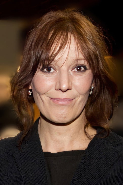 Szidi Tobias profile