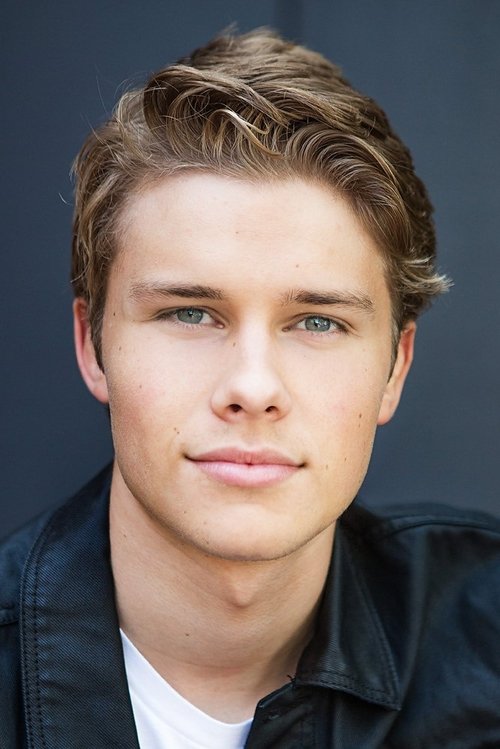 Photo of Logan Shroyer, Acting