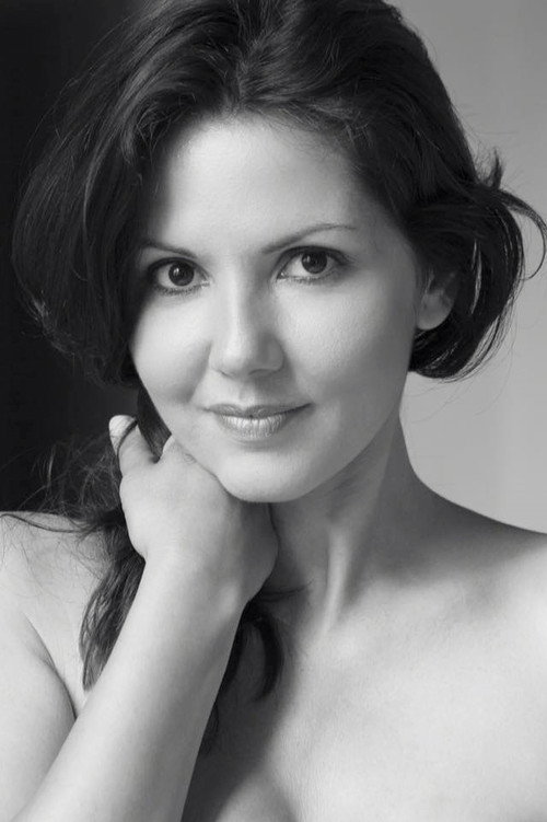 Photo of Laura Giordano, Acting