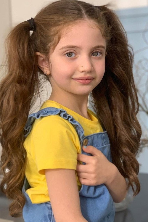 Photo of Alin Salar, Acting