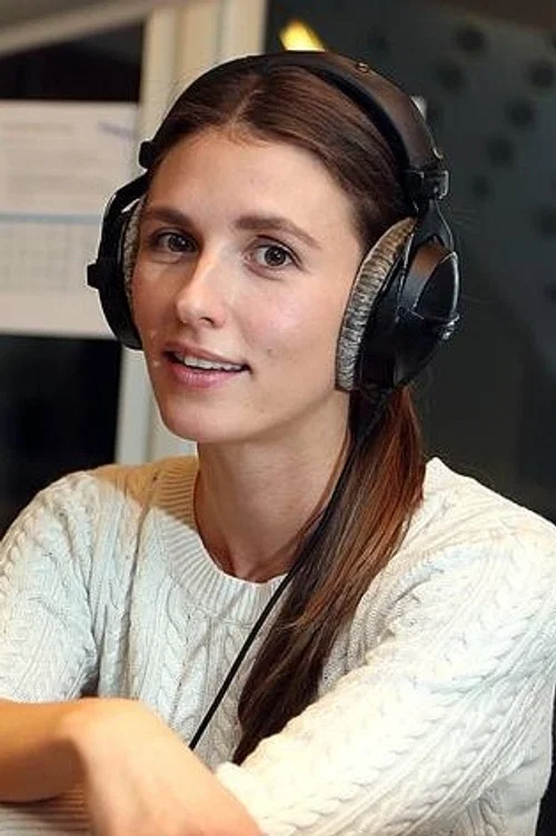 Photo of Tamara Loos, Acting