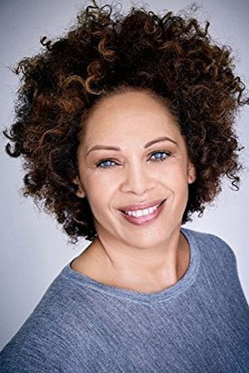 Iris Peynado profile