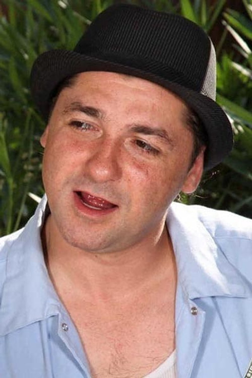 Leslie Taylor profile