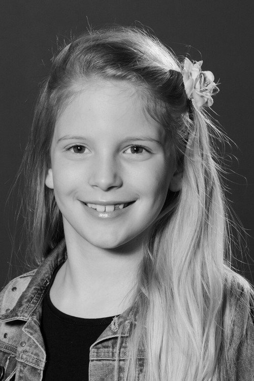 Photo of Julia Odzimek, Acting