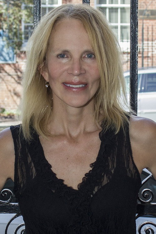 Photo of Leigh Murray, Acting