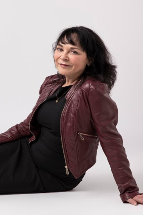 Photo of Nicole Honnebier, Acting