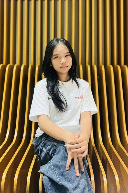 Photo of Renata Ocha, Acting