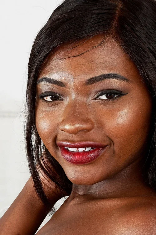 Photo of Noemie Bilas, Acting