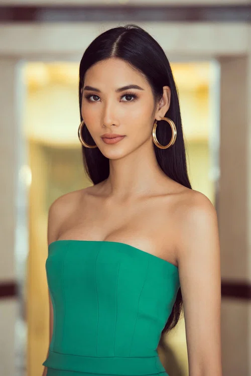 Photo of Hoàng Thuỳ, Acting