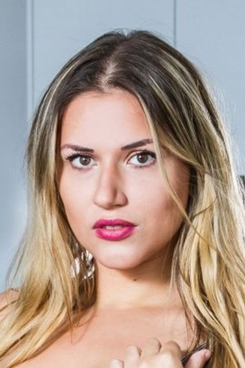 Photo of Vanessa Sierra, Acting