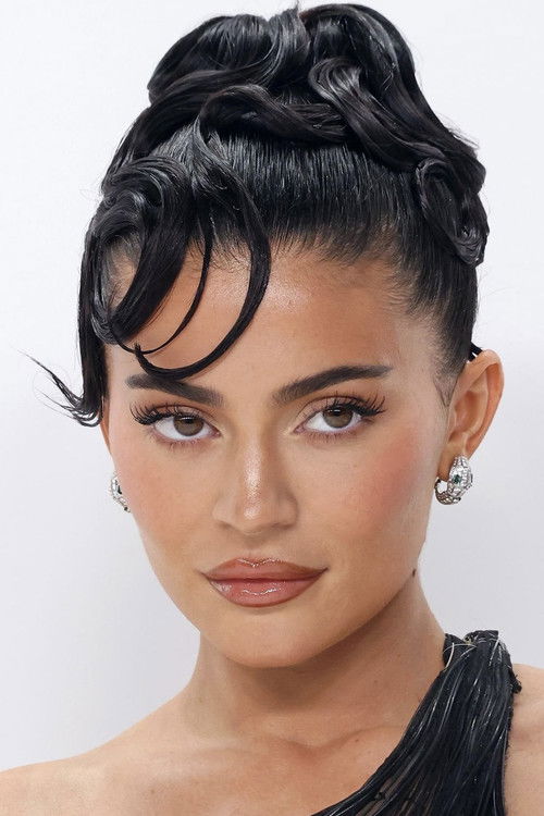 Kylie Jenner profile