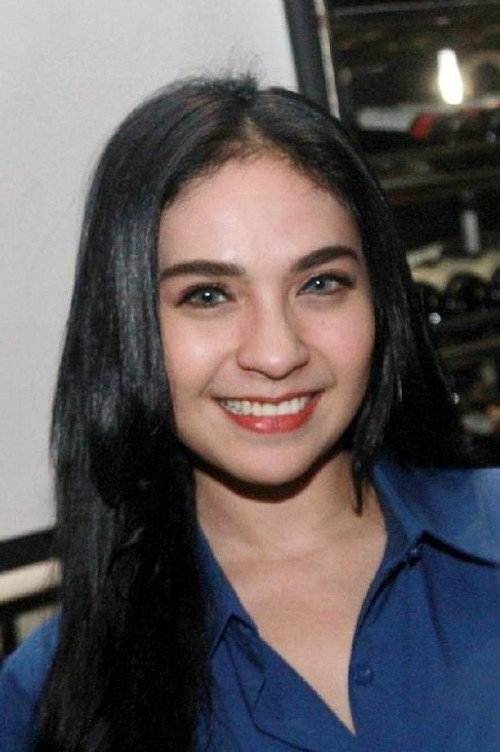 Photo of Yuniza Icha, Acting