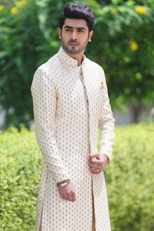 Akshay Mhatre profile