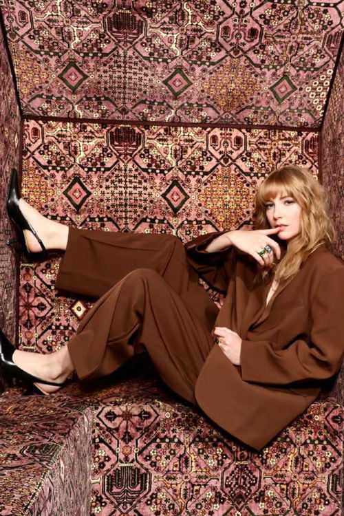 Stevie Wynne Levine profile