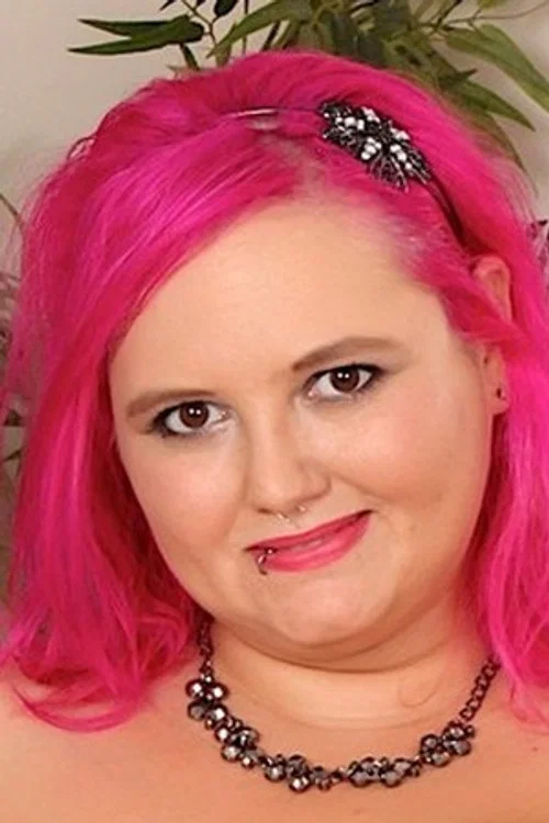 Photo of Sara Star, Acting