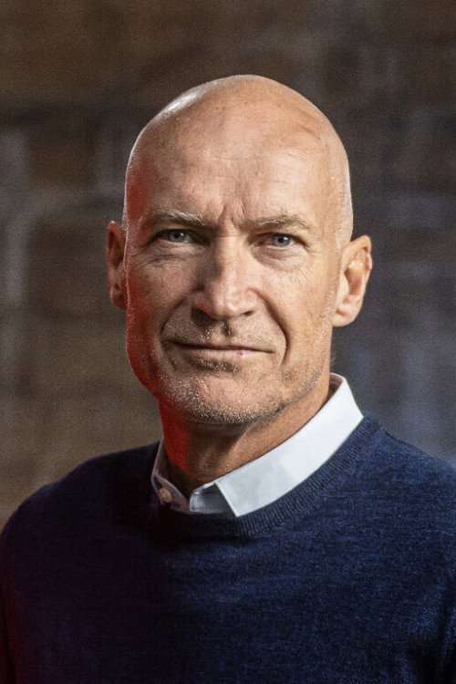 Erik Thorstvedt profile