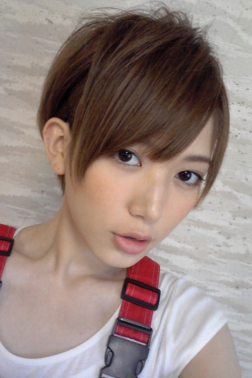 Kaoru Mitsumune profile