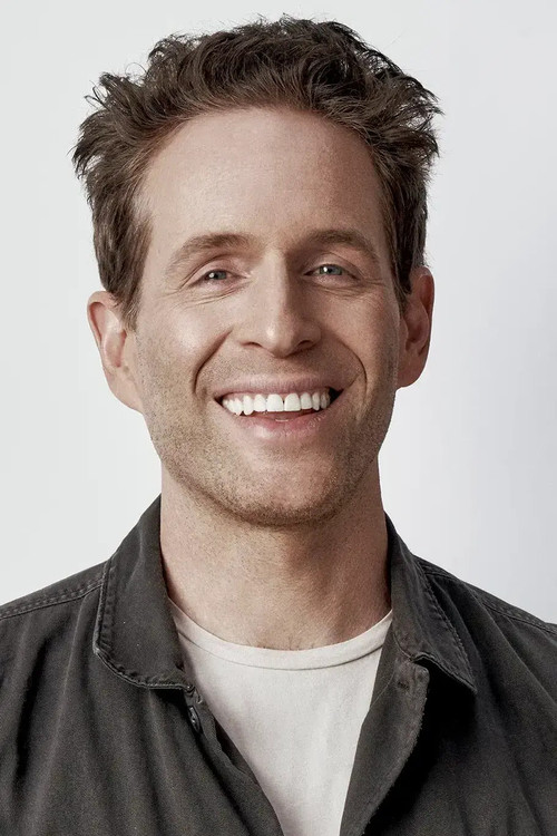 Glenn Howerton profile