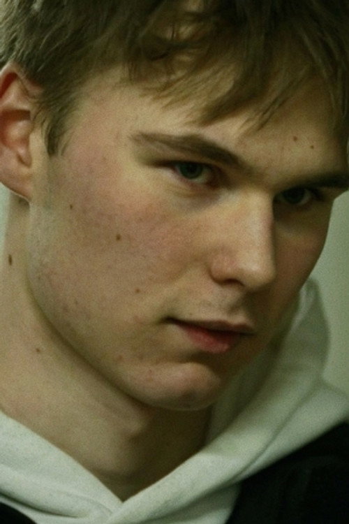 Photo of Lukas Selmer Løken, Acting