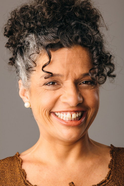 Photo of Larissa Siqueira, Acting