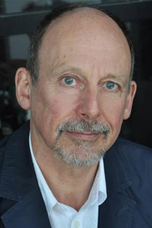 Simon Roberts profile