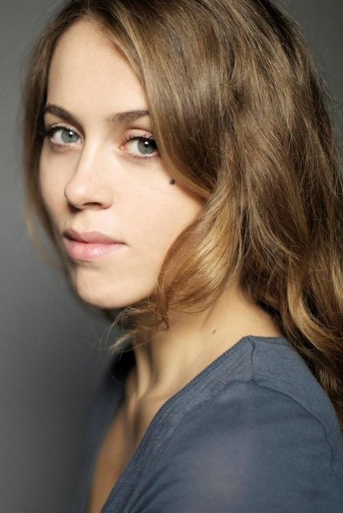 Photo of Pauline Huruguen, Acting