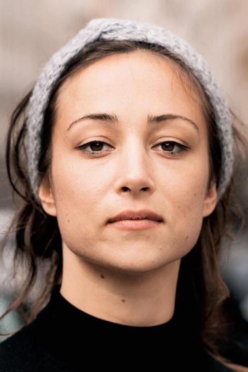 Aenne Schwarz profile