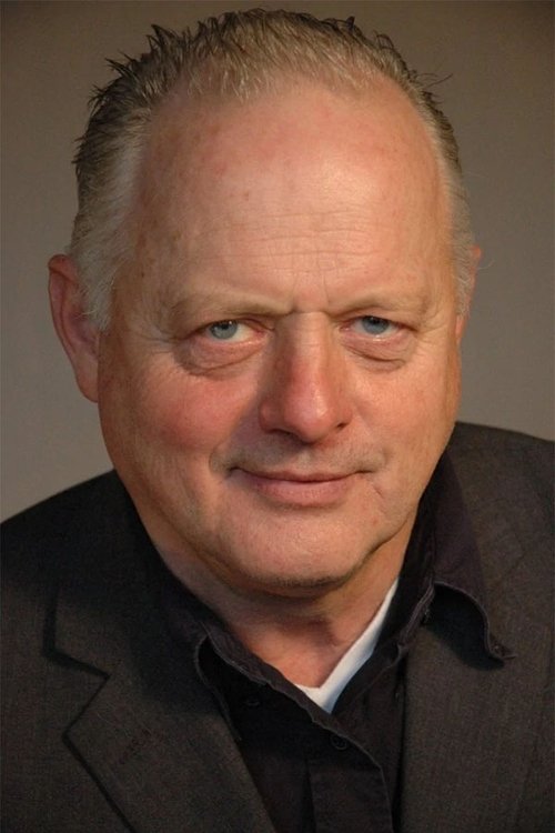 Robert Pugh profile
