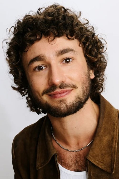 Gabriel LaBelle profile