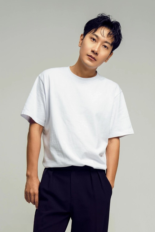 Photo of Yang Zhang, Acting