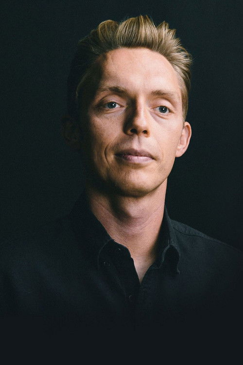 Photo of Joshua Fields Millburn, Acting