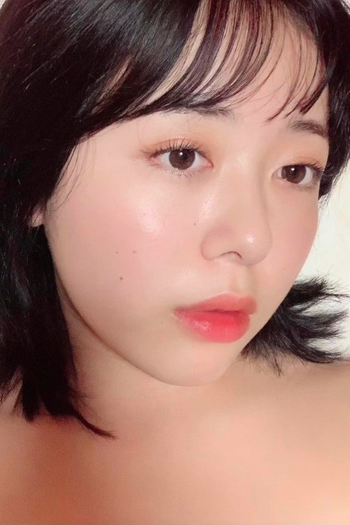 Riko Tsujimoto profile