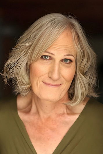 Bobbi Charlton profile