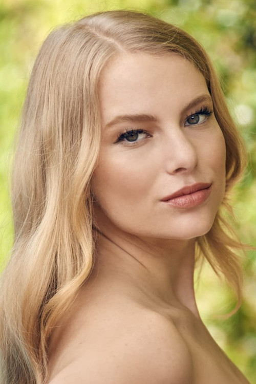 Photo of Danielle Lauder, Acting