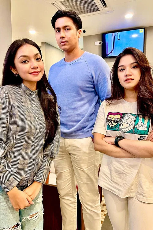 Movie poster for Budak Bawah Blok (2022)