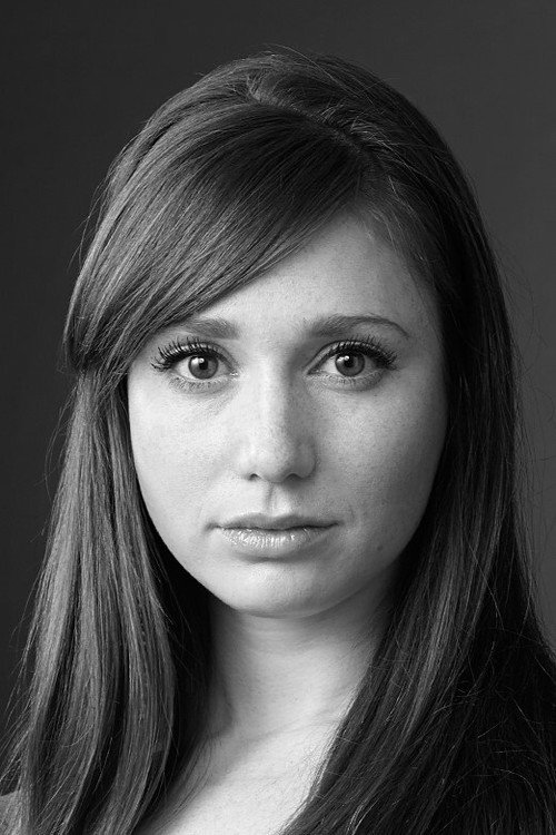 Photo of Chava Voor in 't Holt, Acting