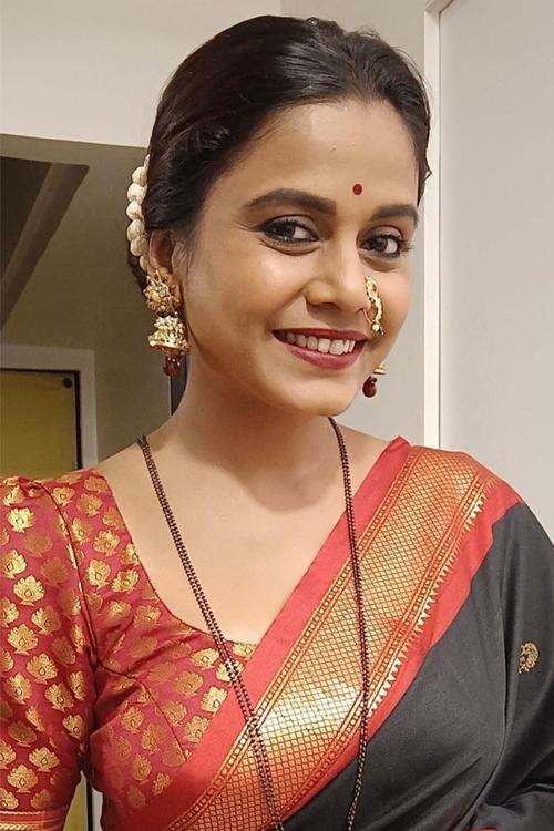 Hemangi Kavi profile