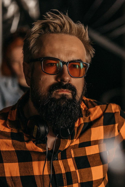 Photo of László Muchichka, Production