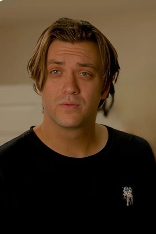Photo of Elijah Loeffler, Acting