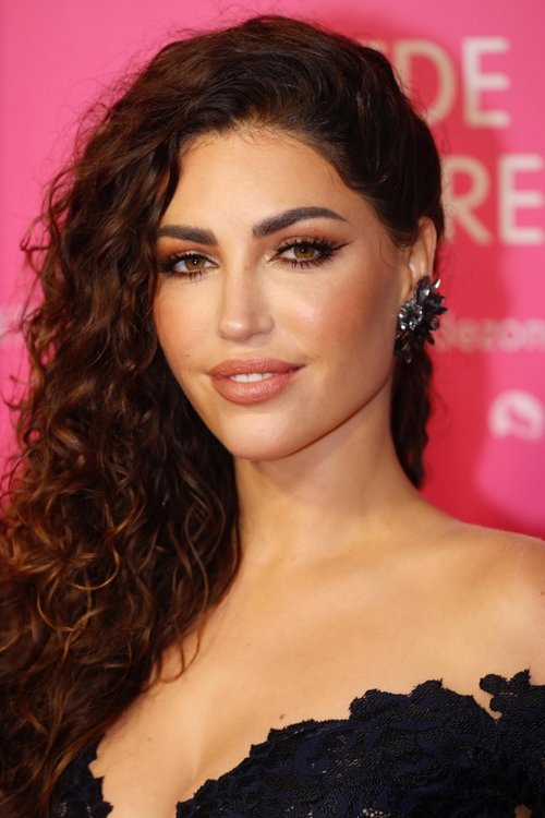 Yolanthe Cabau profile