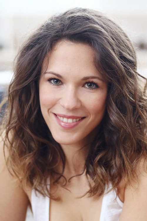 Lorie Pester profile