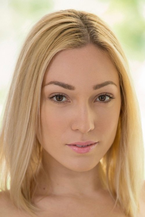 Lily LaBeau profile