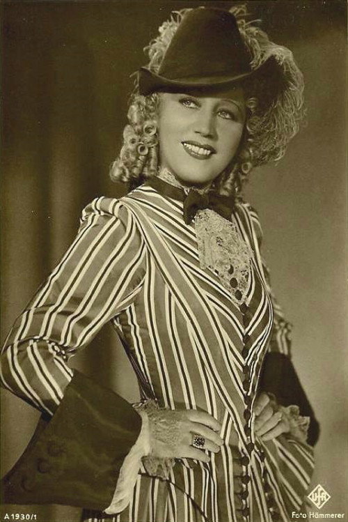 Photo of Erna Sack, Acting