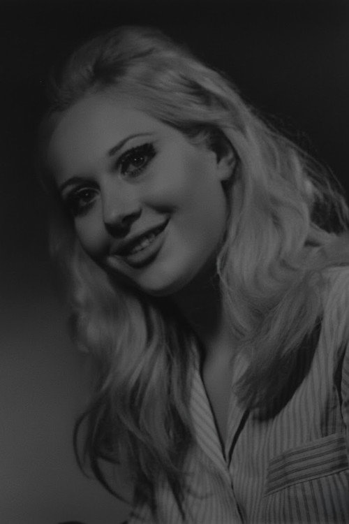 Photo of Luíza de Franco, Acting