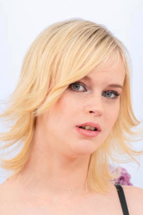 Photo of Ariela Donovan, Acting