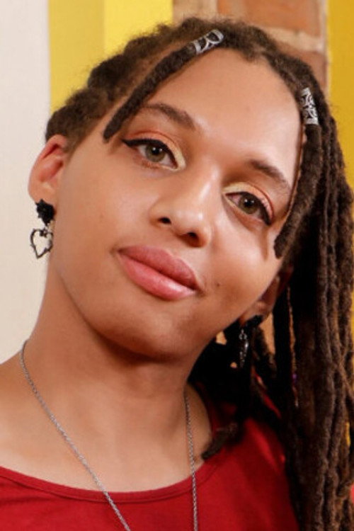 Photo of Aelin Blue, Acting