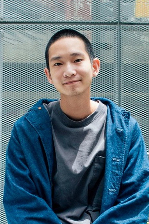 Photo of Chang Chih-teng, Camera