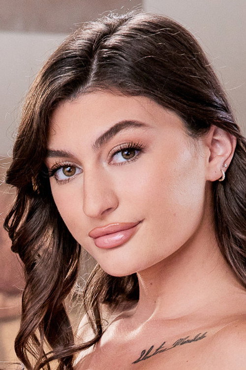 Photo of Mae Milano, Acting