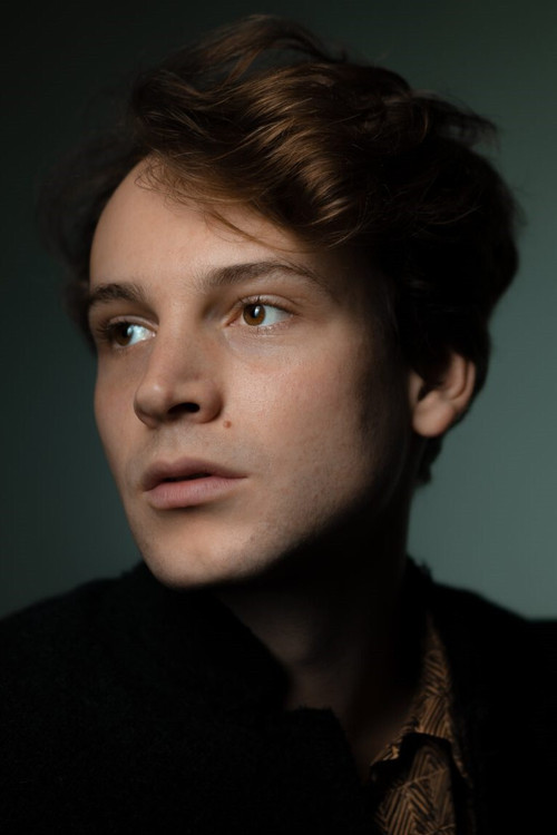 Leonard Scheicher profile