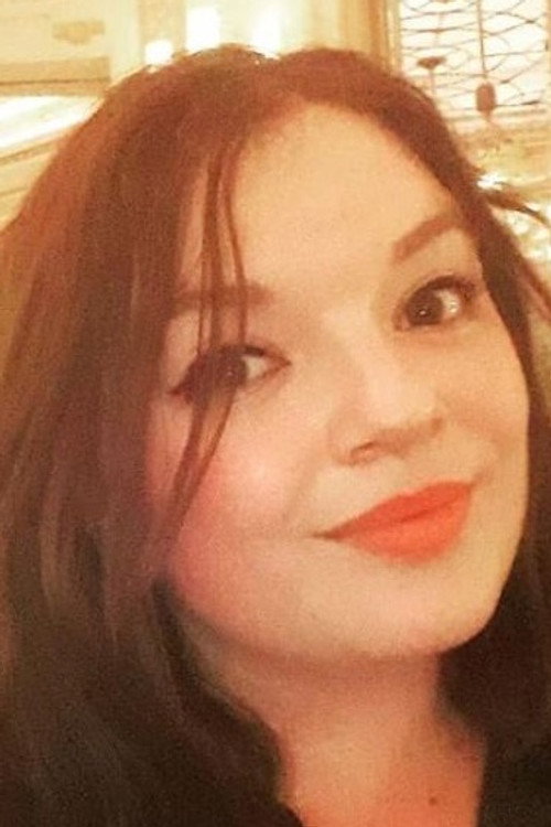 Naomi van Es profile